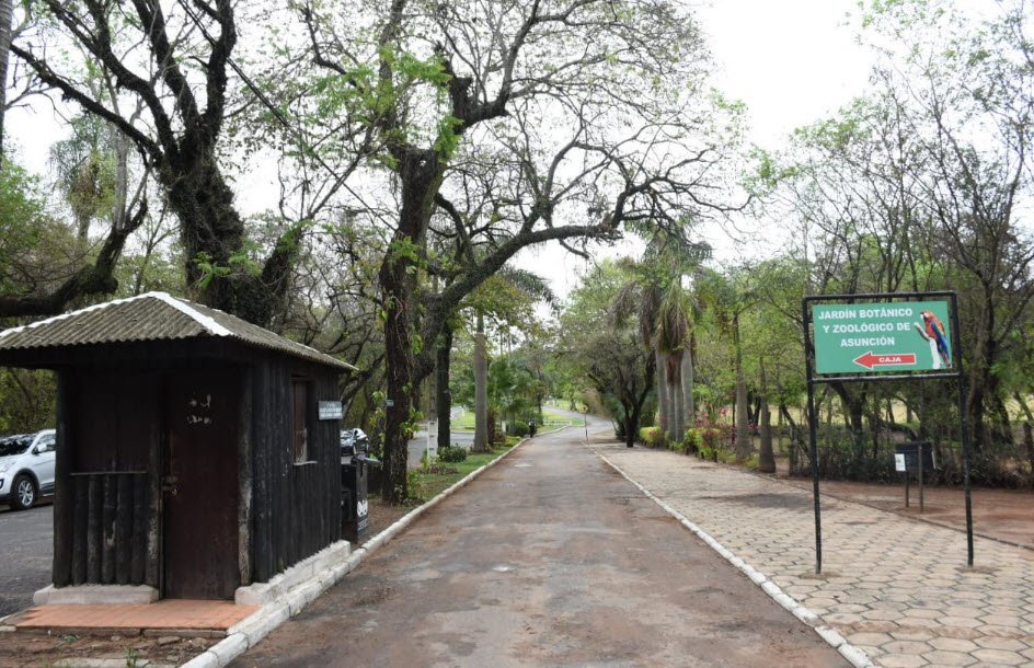 Botanical Garden and Zoo of Asunción, Asunción, Paraguay